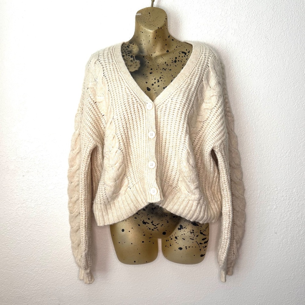 American Eagle Cream Cable Knit Button Cardigan | Size M